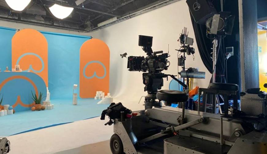 兴城市极致互动，品质至上，树立行业标杆的产品宣传视频